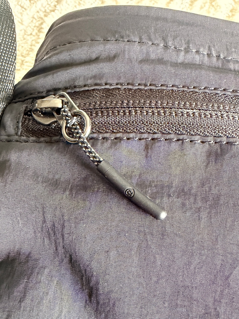 lululemon crossbody water bottle bag - Picture 6 of 7
